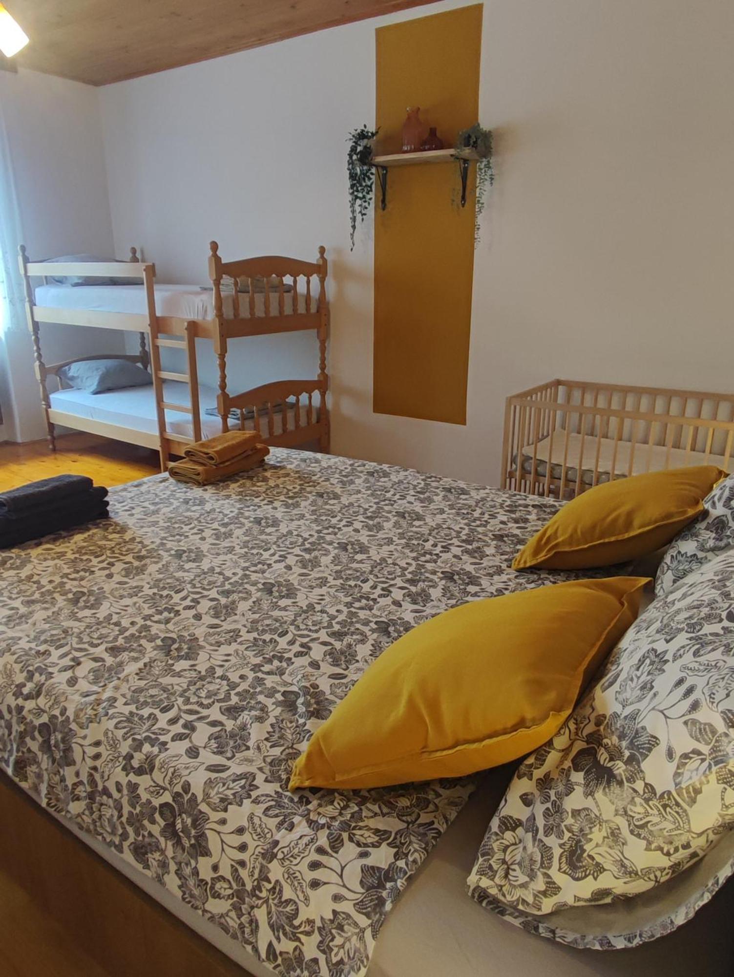 Family Hostel بيفكا المظهر الخارجي الصورة