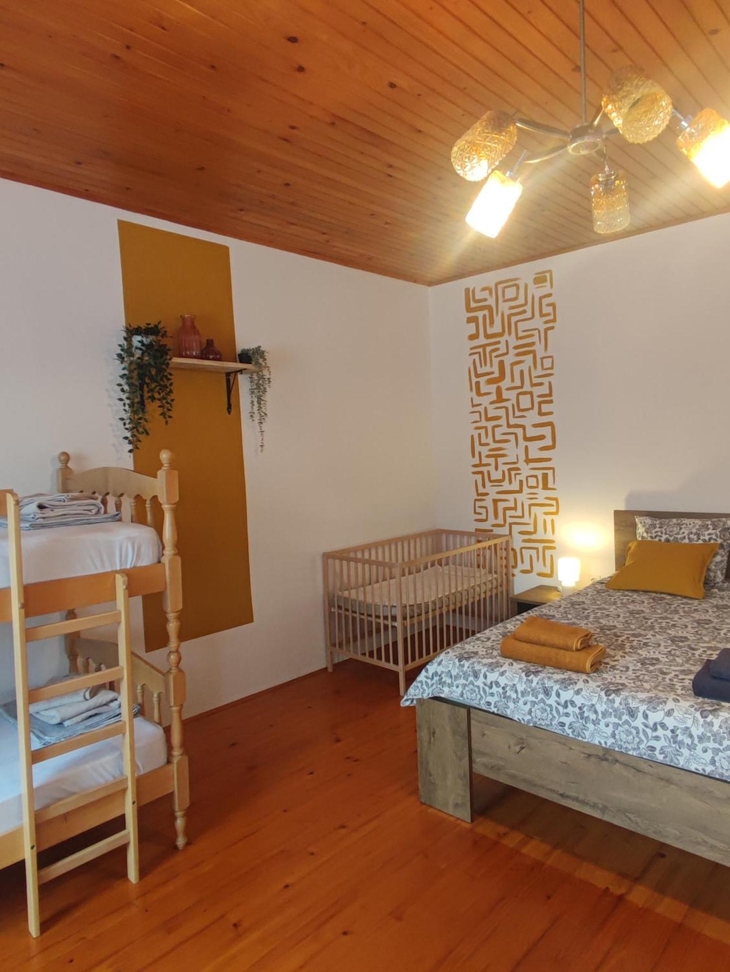 Family Hostel بيفكا المظهر الخارجي الصورة